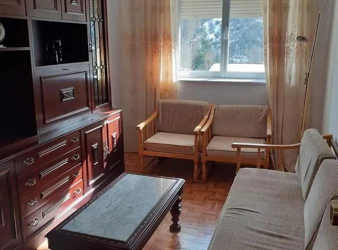 Апартаменты Vut El Refugio